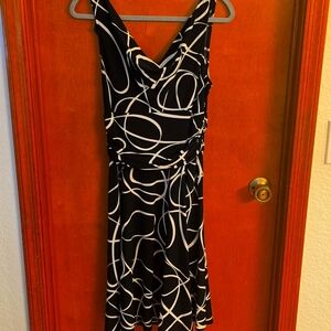 **Stylish Black & White Abstract Print Dress**